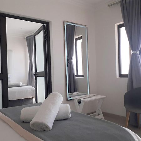 Shark Island Guesthouse Luderitz Luaran gambar