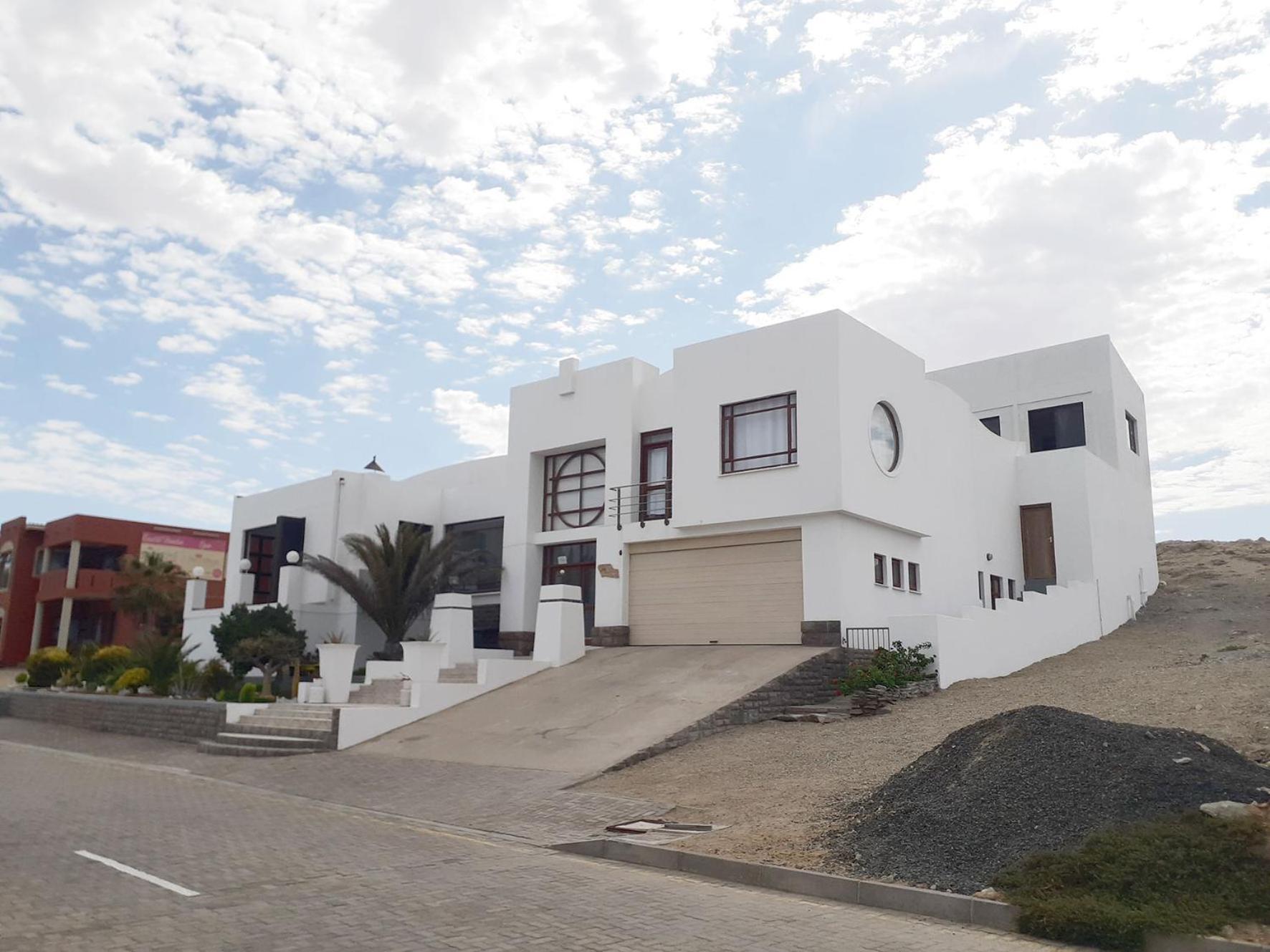 Shark Island Guesthouse Luderitz Luaran gambar