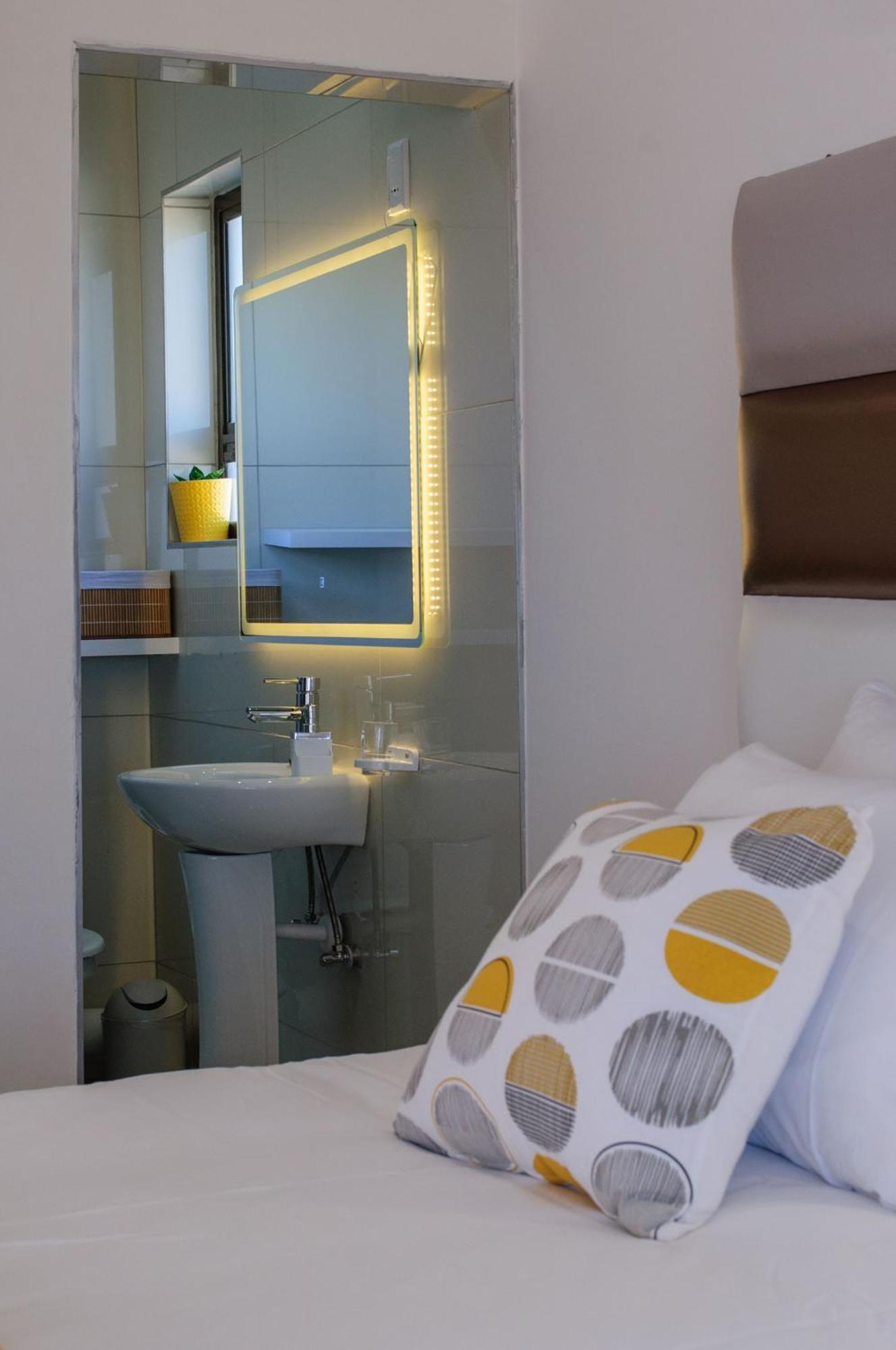 Shark Island Guesthouse Luderitz Luaran gambar