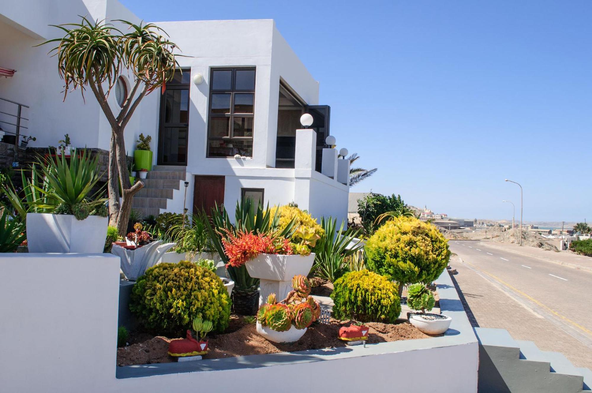 Shark Island Guesthouse Luderitz Luaran gambar